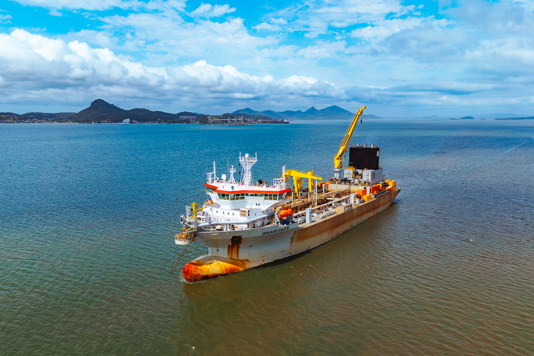 Embarcação na Baía da Babitonga